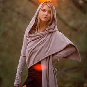 🧚🏼‍♀️zhennymph hooded cardigan elven wrap🧚🏼‍♀️